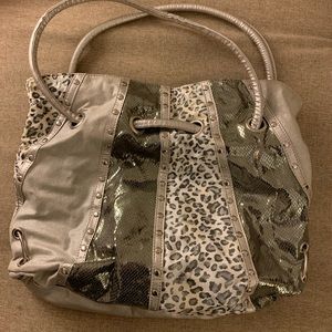 Daisy Fuentes silver animal print satchel